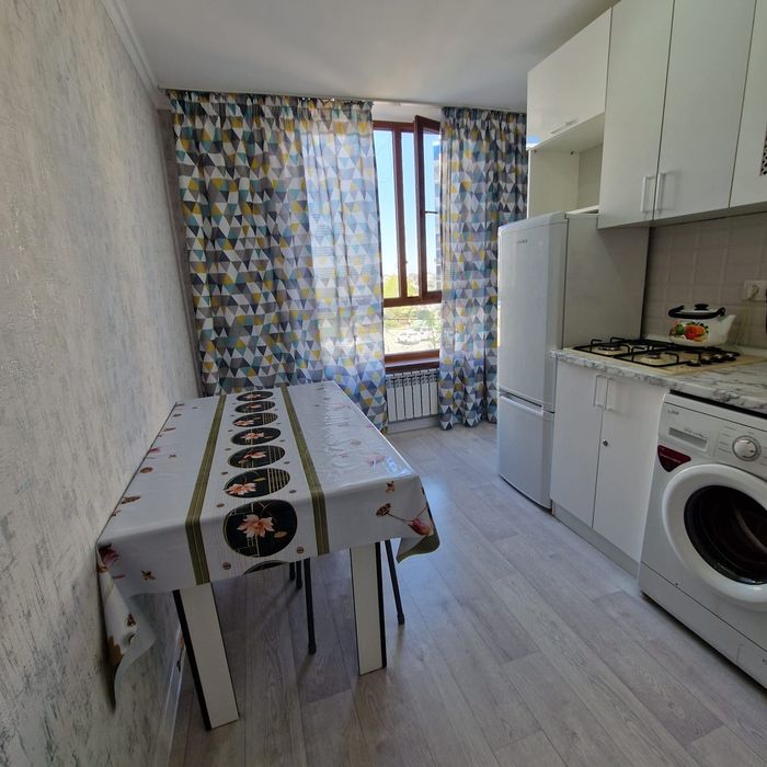 Нурсат 1-ком квартира посуточно