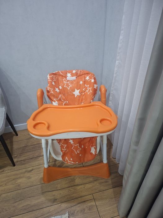 Детский стол отдам