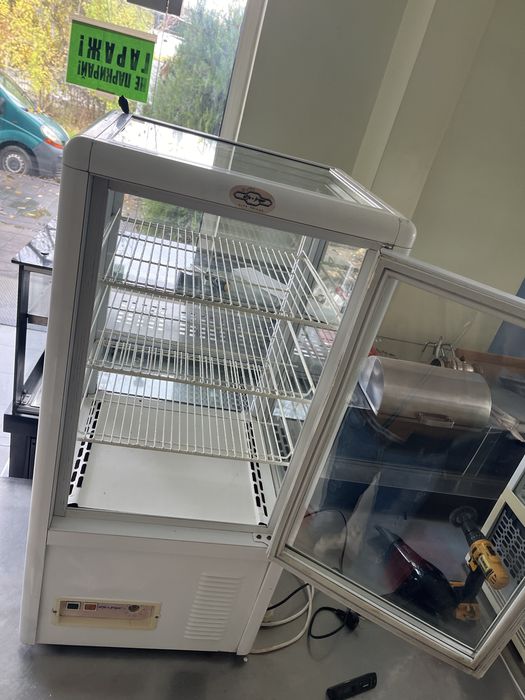 Хладилна витрина хладилна