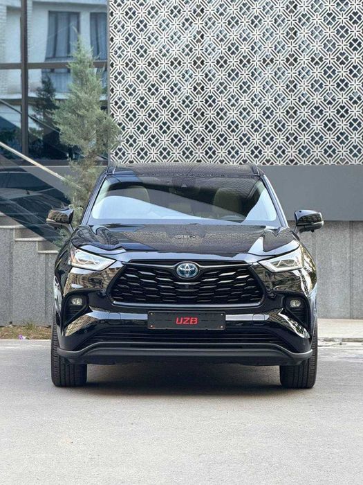 Sotuvda Toyota Highlander  Limited Hybrid