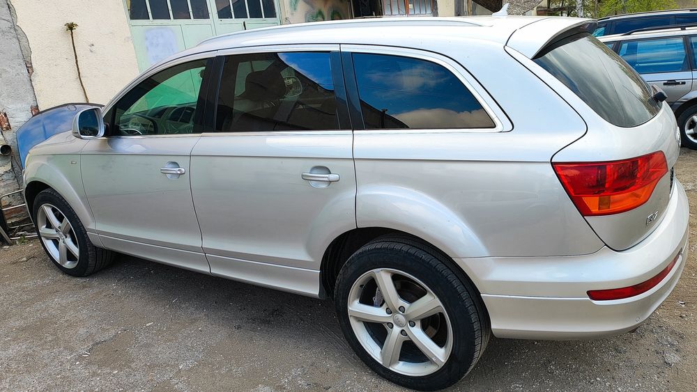 На части Audi Q7 3.0tdi