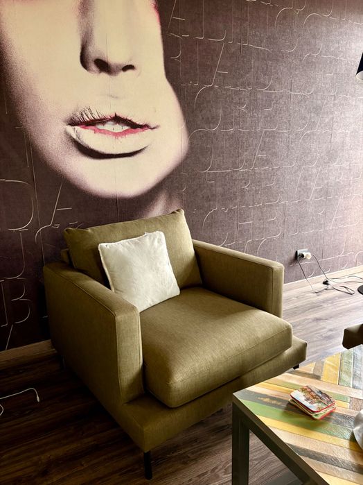 Set living Mobila Cioata – canapea + fotoliu + taburet | stare excelenta, confort premium