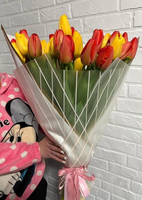 Тюльпаны к 8 марта