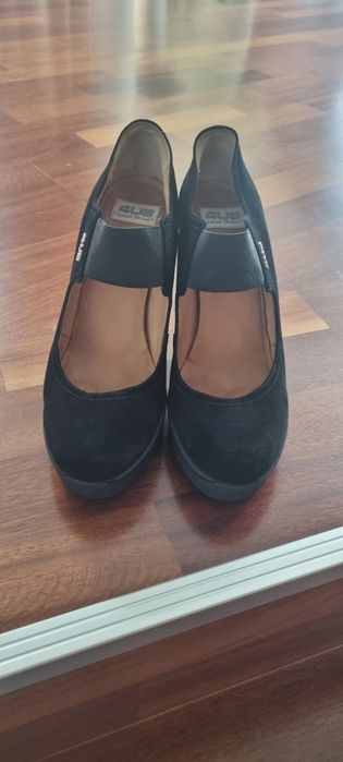 Черни обувки -Cesare Pasiotti
https://codefashion.bg › cesare-paci...