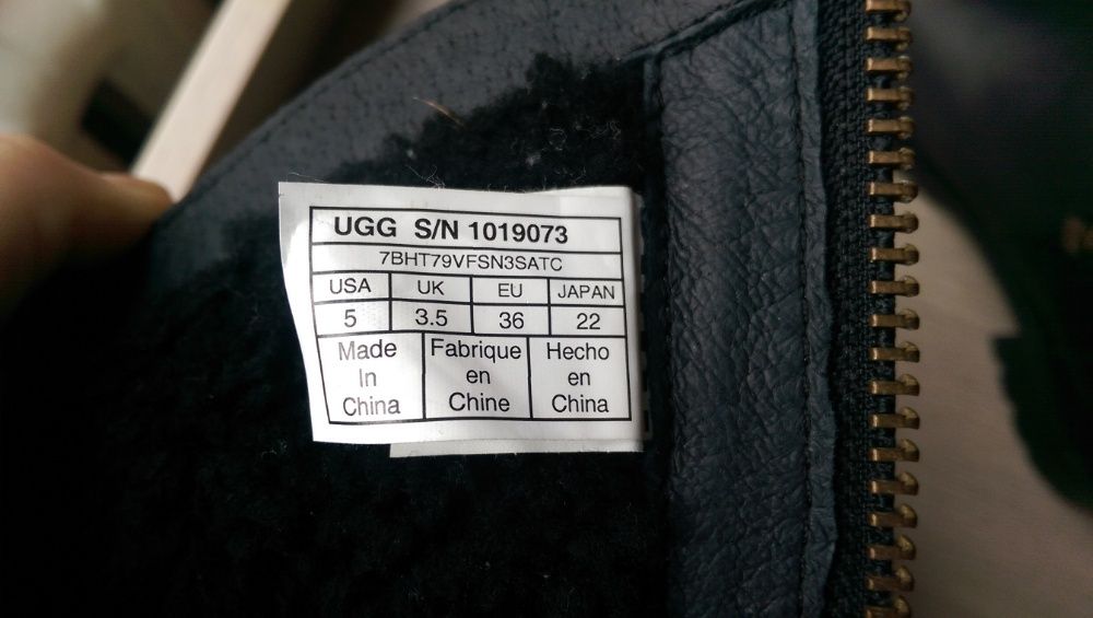 Продам сапоги угги оригинал