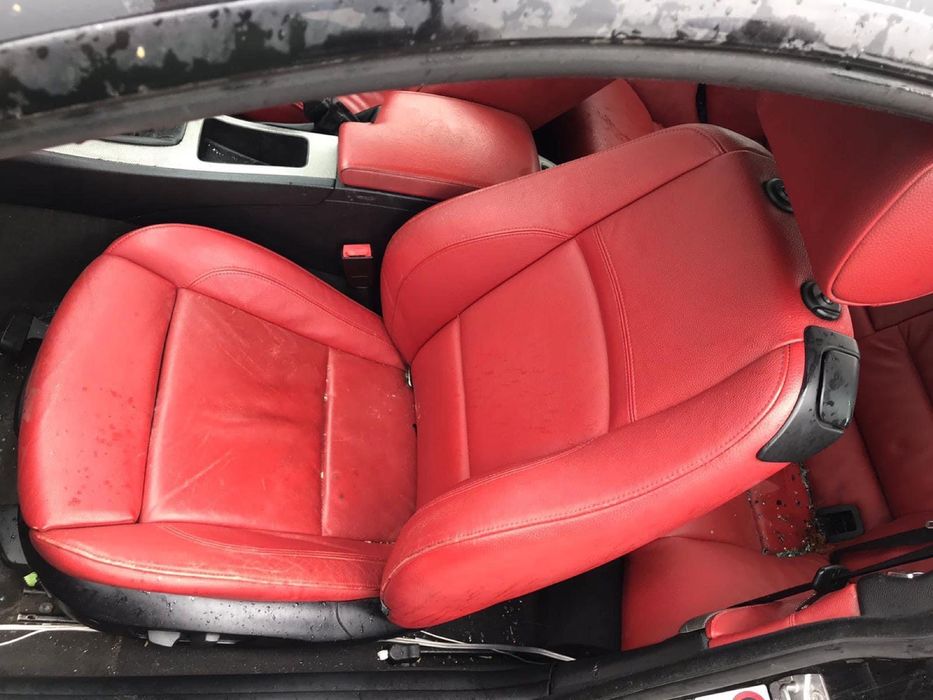Dezmembrez BMW 320d M-Pack E92,2010 ,M PACK,Xenon,Recaro rosu Eleron