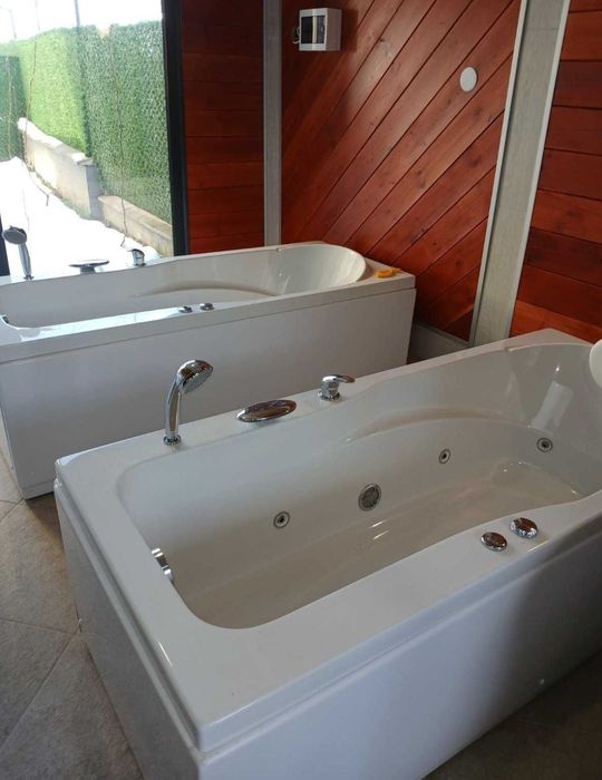 Хидромасажна вана