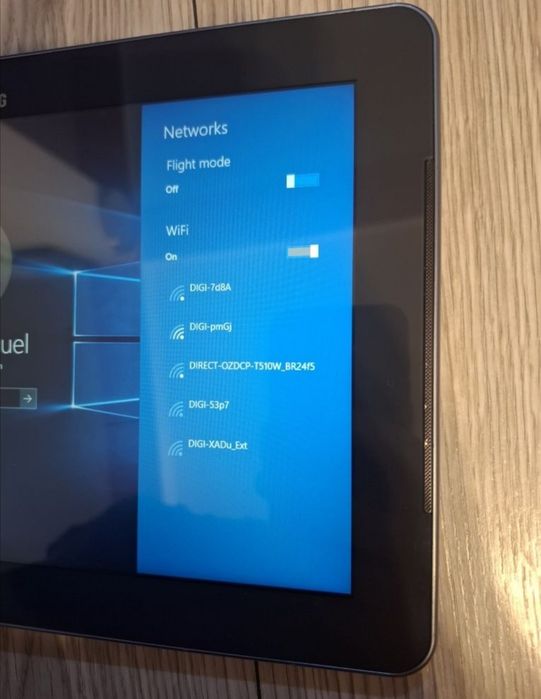 Vnad tableta samsung preț 300 lei