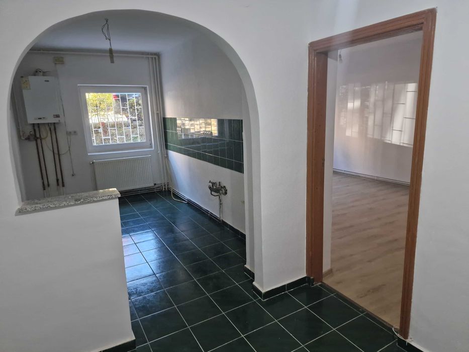 Particular, inchiriez apartament 2 camere decomandat, Racadau