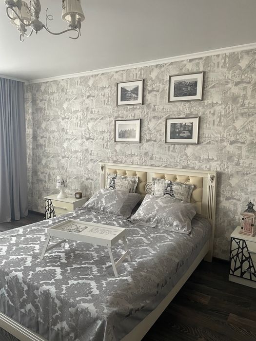 Шикарное покрывало с двумя наволочками