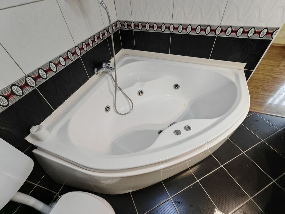 Cada hidromasaj casă 140x140