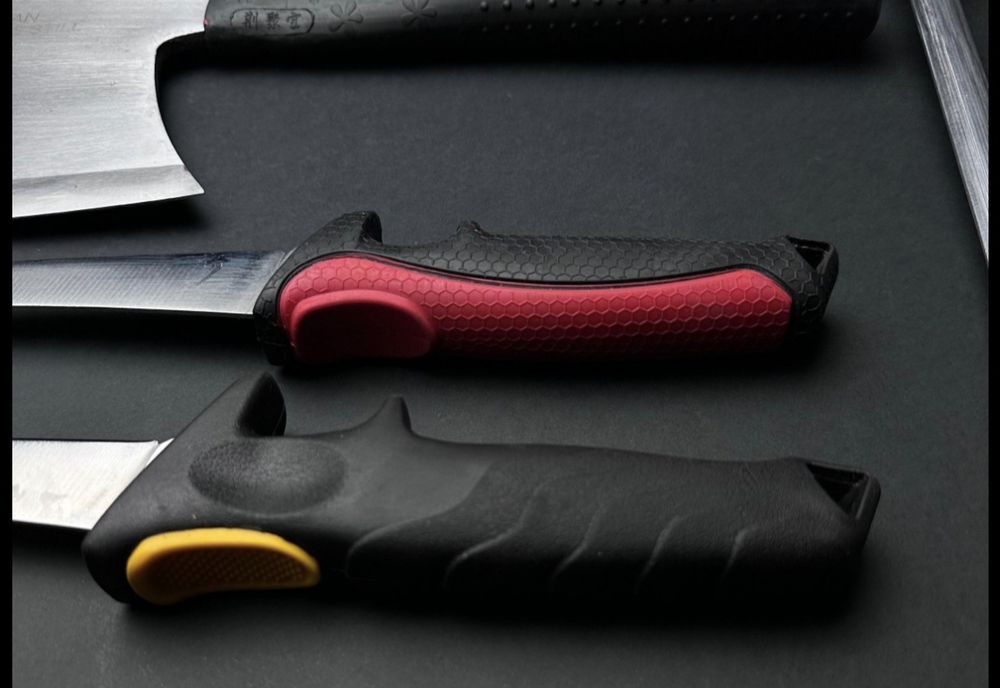 SET Macelarie Black Edition 7 piese
fletat, 1 Satar, lame ot