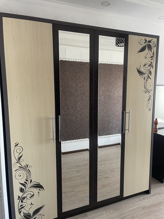 Спальный гарнитур