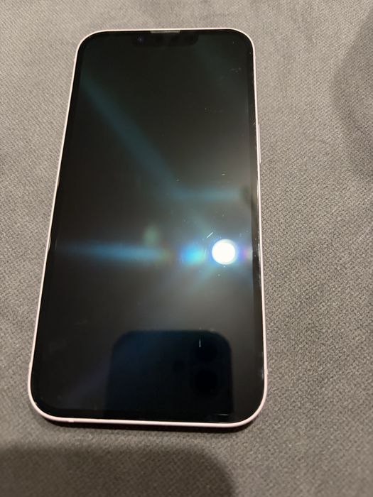 iPhone 13 розов