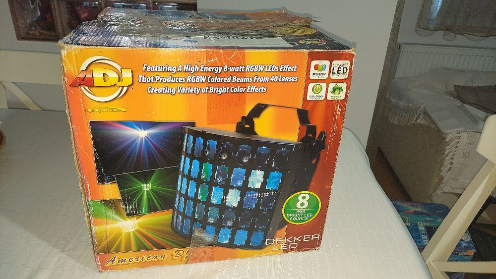 Vand lumini ADJ Dekker LED pentru  evenimente