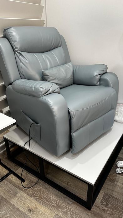 Продам реклайнер ( состояние нового)