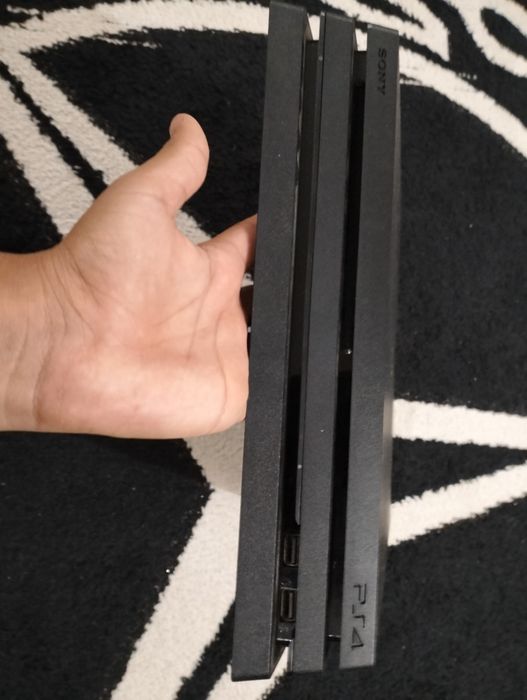 Ps4 pro dau și vire pt televizor și gta5