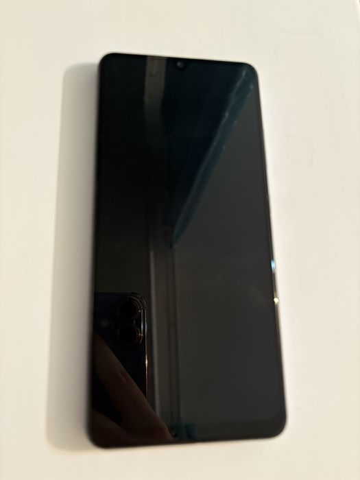 Продается телефон