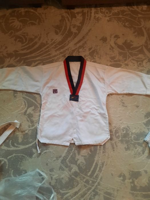 Кемано полный с шлемом таэквандо