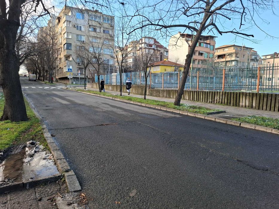 Магазин до училище Иван Вазов