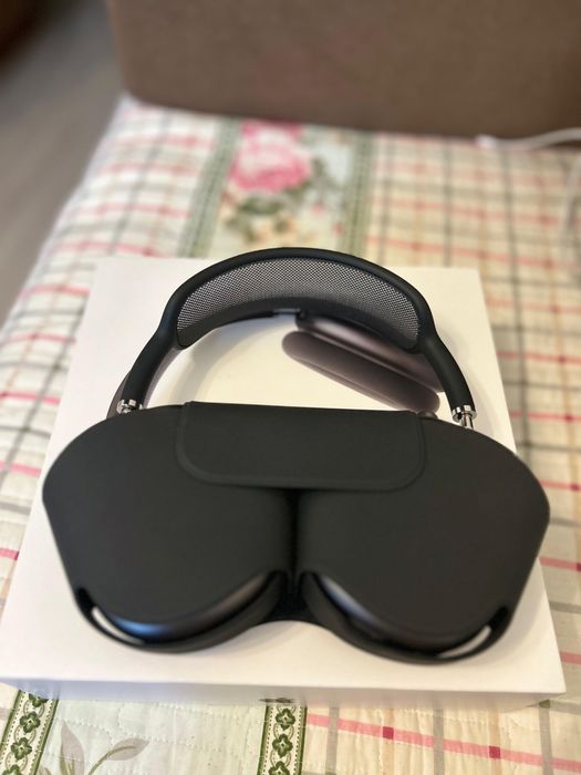 AirPods Max Space Gray