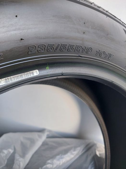 Шины Bridgestone 235/55/19