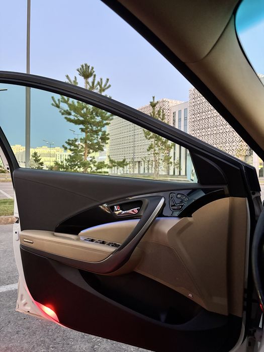 Hyundai grandeur 2012