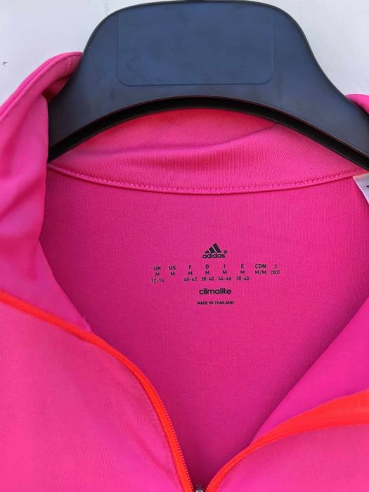 Adidas уникален оригинален дамски екип М размер