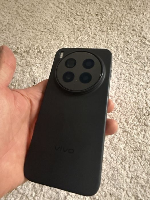 Продам Vivo X300pro