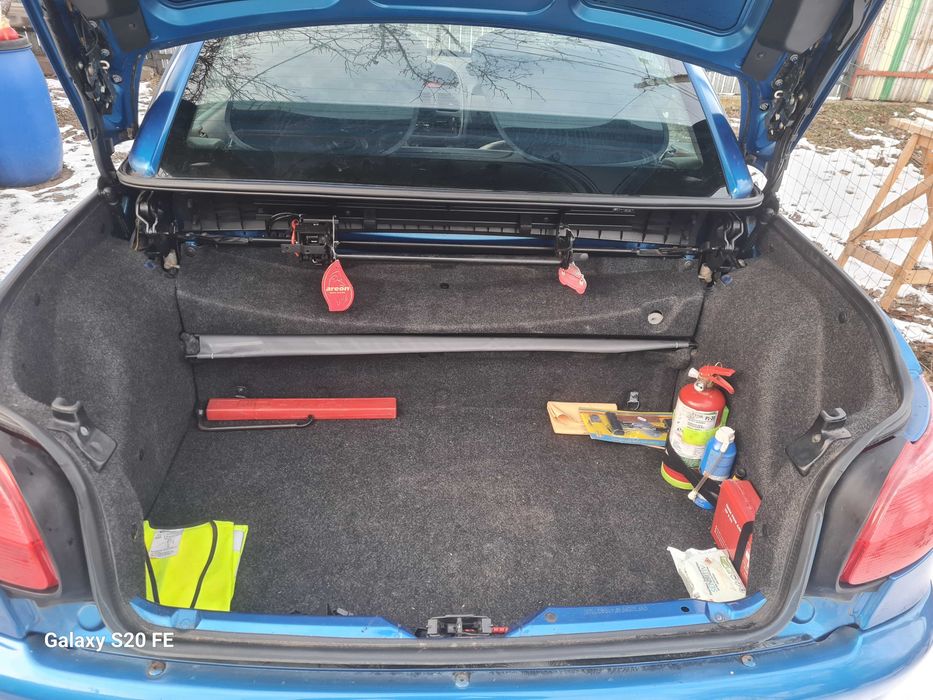 Peugeot 206 cc 2.0 benzină