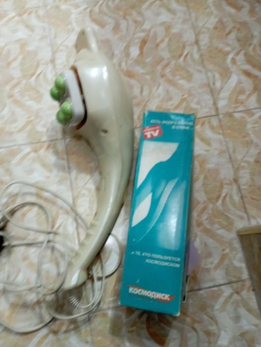 Массажёр б.у и космодиск для спины