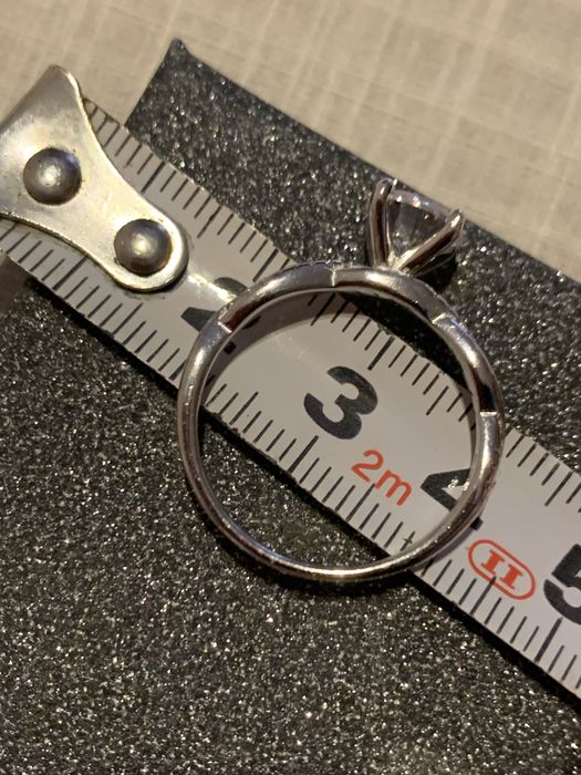 Сребърен пръстен с цирконий