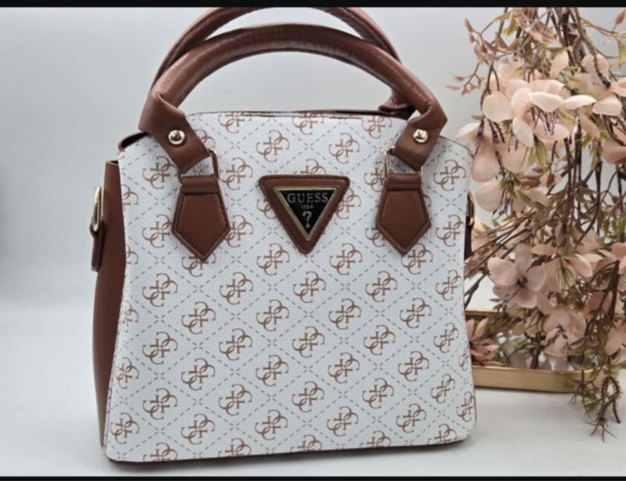 Дамски чанти и раници