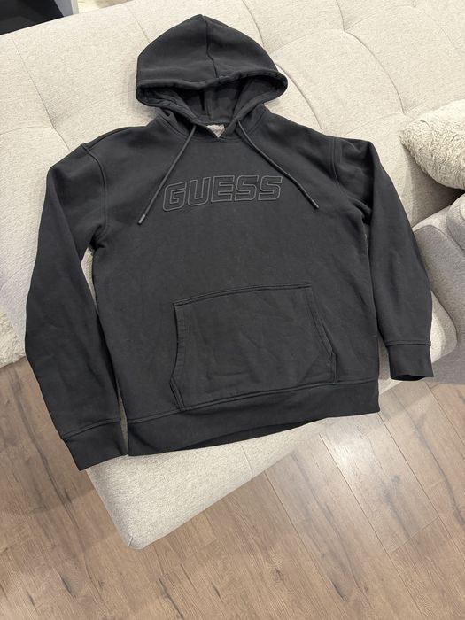 GUESS и HUGO - мъжки суичъри