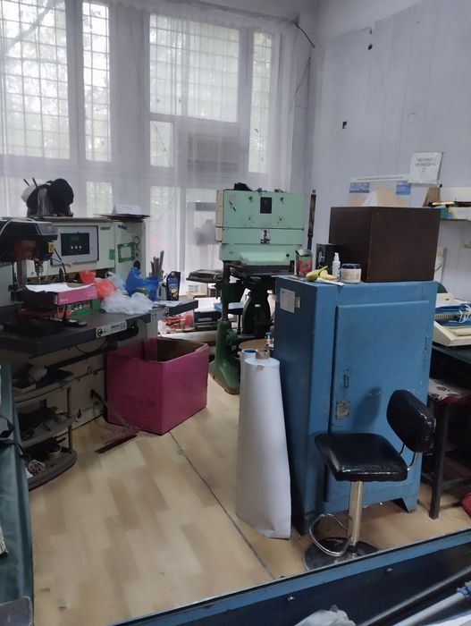 Продаётся бумагорезательная гильотина ADAST Maxima MS 80
