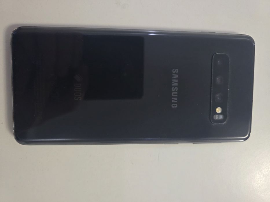 Samsung s10 simplu