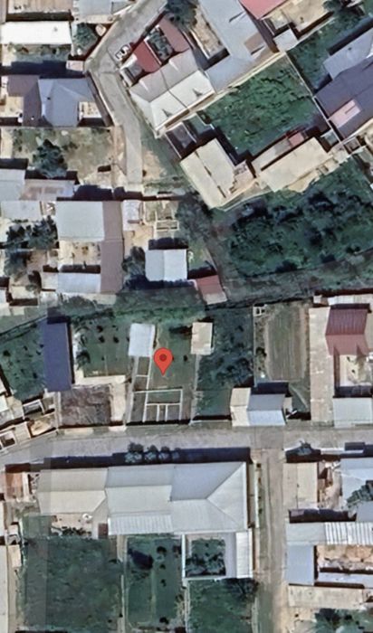 Uy sotiladi. 5 sotix 80 000 $ kelishamiz.