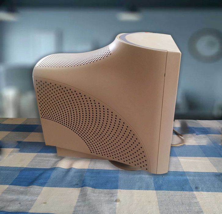 Монитор SAMSUNG SyncMaster 757NF