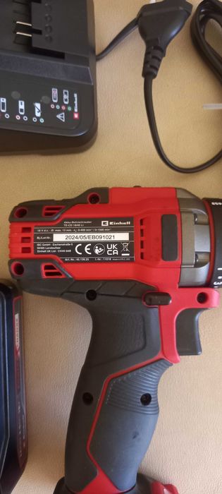 Einhell TE-CD 18/40 Li cu acumulator de 2,5 Ah, incarcator rapid. Noua