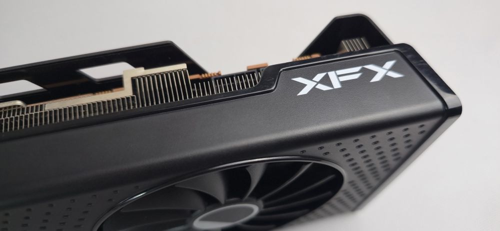 Видео карта XFX Speedster SWFT RX 7800 XT Core 16GB GDDR6 AMD Radeon