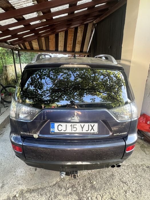 mitsubishi outlander