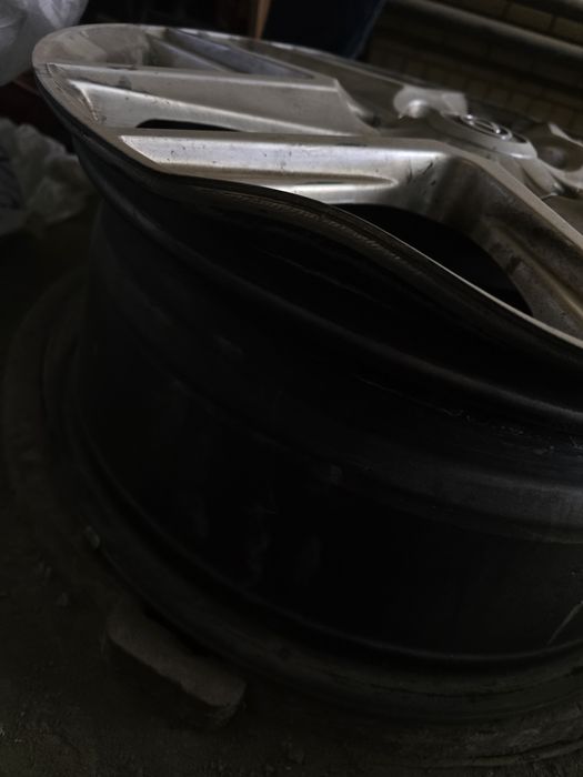 Продам диски r20 LEXUS