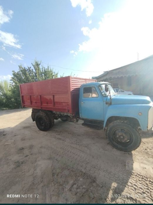 Gaz 53 sotiladi 1989 yil gazi bor  holati yaxshi