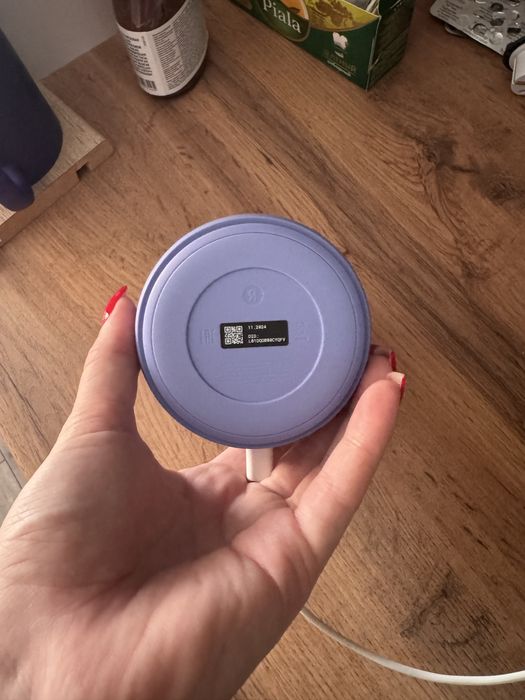 Продам колонку алису