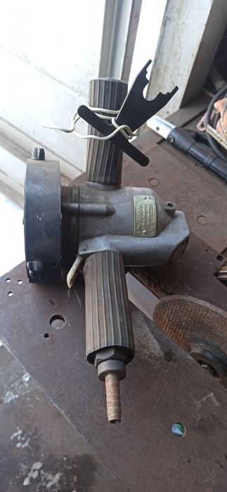 Продам пневошлифмашинку