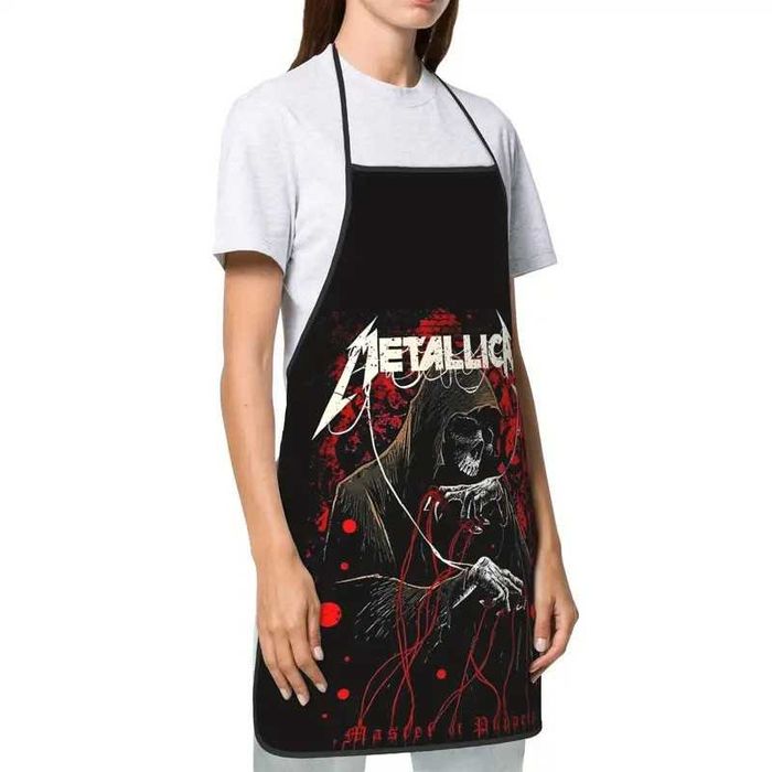 Нова готварска престилка на музикалната група METALLICA