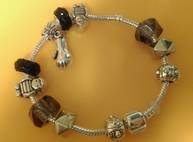 Гривна модел Пандора