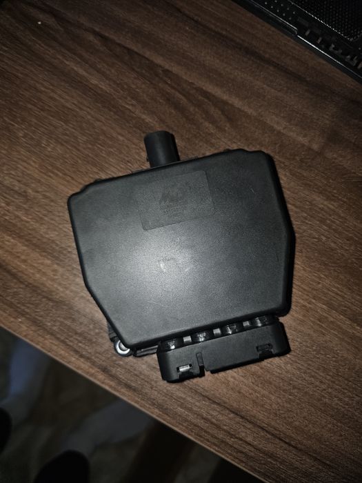 Bloc de valve audi a 3 2.0 + senzor de presiune aer