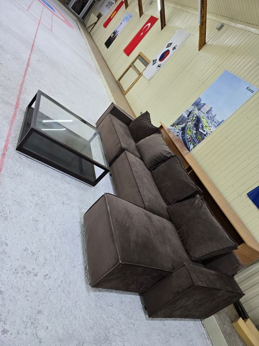 Диван шикарный, раскладной