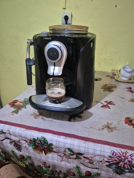 Vând urgent saeco black